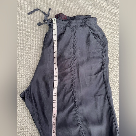 JOHNNY WAS Grey Ramble Cargo Pull-On Pant Joggers L - Picture 9 of 11